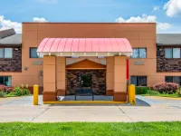 Econo Lodge Wanamaker Hotels near Wanamaker Square