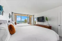 Hutchinson Island, BeachFront, Heated Pool, Balcony, Top Floor