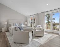 Luxury Waterfront Home & Boat Dock Walk to Beach