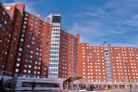 Residence & Conference Centre - Toronto Hotels near Tyndale University