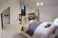 Hot Tub and Pellet Stove for Ultimate Comfort - Gorgeous Inviting Chalet Hotel di Tunkhannock Township