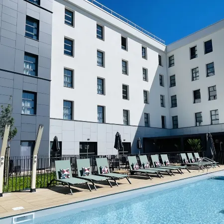 Holiday Inn DIJON SUD - LONGVIC by IHG