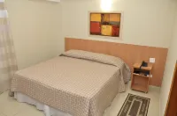 Lotus Hotel - à 6 km do Santuário de Aparecida-SP Hotels in Guaratingueta