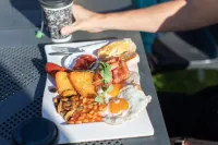 Lake Taupo Holiday Resort - breakfast