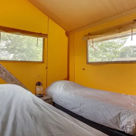 Tent Lodge with Sanitary Facilities at the Bedafse Bergen - Campsite