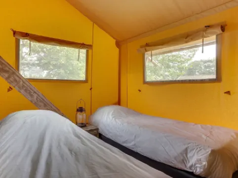 Tent Lodge with Sanitary Facilities at the Bedafse Bergen - Campsite