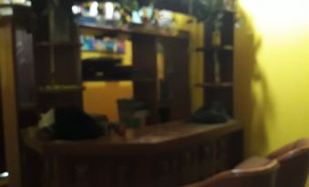 Jack & Claud Bed & Breakfast Guest House