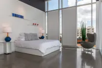 Hotel Revel - balcony