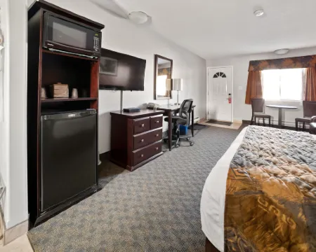 Bcminns - Coleman Hotels in Crowsnest Pass