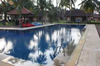 Sanghyang Indah Spa Resort - de playa