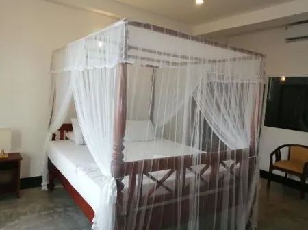 Gura Guest Отели рядом с достопримечательностью «Saffron Robes Gallery & Living»