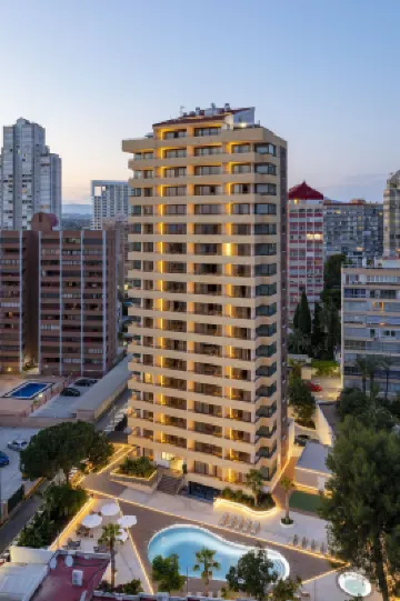 โรงแรมและอพาร์ทเม้นท์ Halley ที่เชื่อมโยงโดย Meliá โรงแรมในเบนิดอร์ม