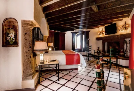 Hotel Misión San Gil Отели рядом с достопримечательностью «La Palapa»