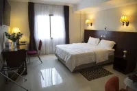 Hôtel la Rose Blanche Abidjan Отели в г. 