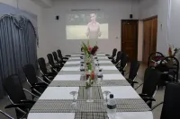 Aristocrat Inn - Lake Park & USA Club Hotels in Tejgaon Circle