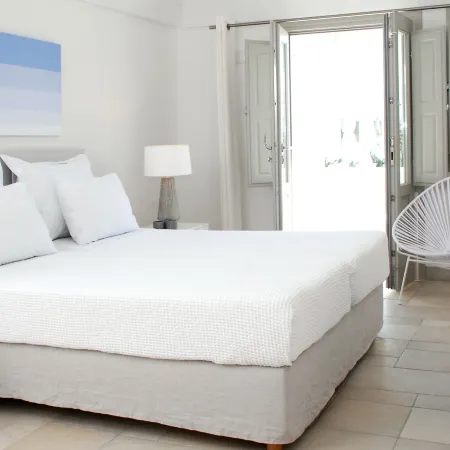 Aqua Blue Beach Hotel Отели рядом с достопримечательностью «Древняя Фира»