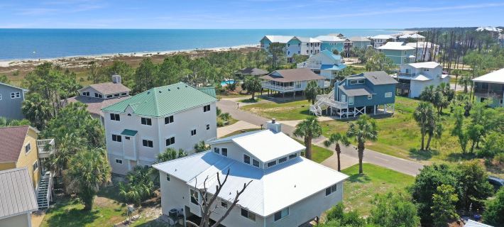 Boardwalk Sandpiper by Pristine Properties Vacation Rentals Hotels in Gulf County