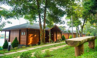 Room in Villa - LakeRose Wayanad Resort