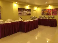 Le Raj Courtyard Hotels in Tiruvallur