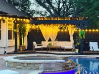 Frisco Luxury Retreat, Oasis backyard, Private Pool & FREE Heated Spa