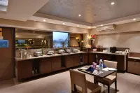 Click Hotel Vadodara 4 Mins Walk for the Railway Station