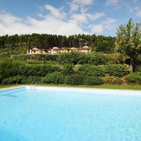 Estate in Monte Serra With Pool & Olive Views