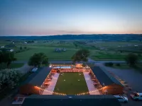 The Lodge at Angostura - parking