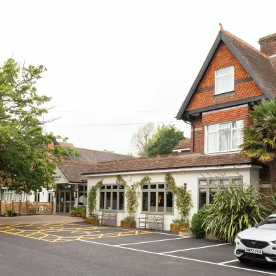 The Ropemaker - A Heartwood Inn Hotels near Chichester Harbor