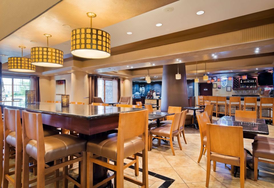 Best Western Premier KC Speedway Inn and SuitesOver view