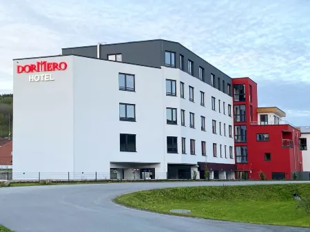 Dormero Hotel Deggendorf Отели в г. Лаллинг