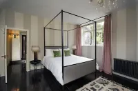 Beautiful 7 Bedroom House Hottub Wifi Hotels in Mendip