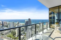 Casino Private Apartments - QStay