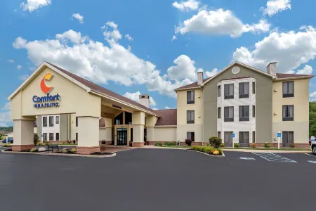 Comfort Inn & Suites Warsaw Near US-30