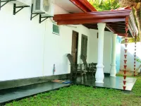 Sooriya Sewana Guest House - 3-Star