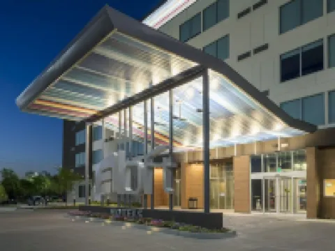 Aloft Dallas DFW Airport Grapevine Hotels in Coppell