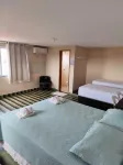 Hostel da Fonte Hotels near Tropical shopping