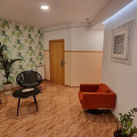 Hostal Rio de Castro Отели рядом с достопримечательностью «Парковка MACBA»