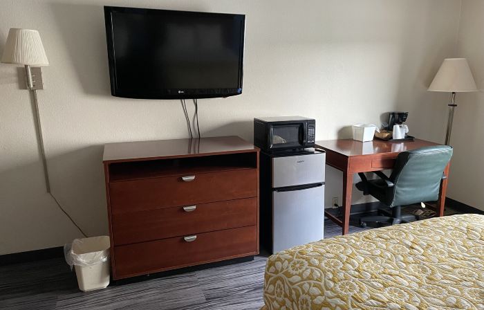 Royal Inn & Suites