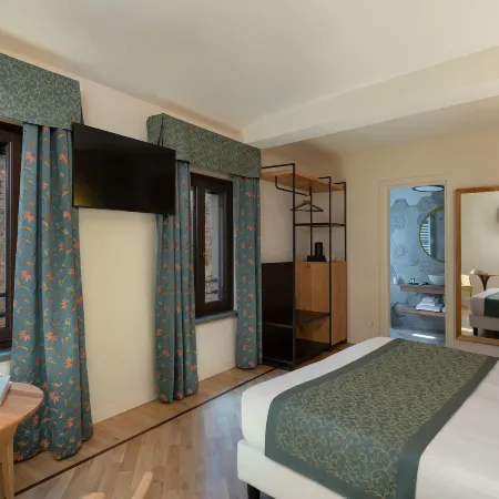 Cà Uberti Palace Hotel
