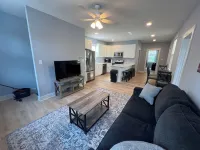 Central Home 3min to downtown + private parking + 10% off Ark, Aquarium, and Zoo