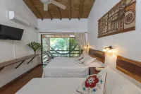 Dreamcatcher Hotel - Live the Dream of Santa Teresa Hotels in Carmen