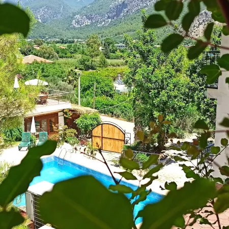 Swiss Eviniz Hotel