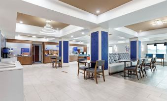 Holiday Inn Express & Suites Camden-I20 (Hwy 521)