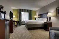 Holiday Inn Express & Suites Middleboro Raynham Hotels in Raynham
