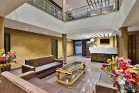Dev Motel & Banquet Hotels in Nadiad