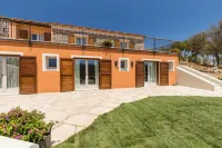 Tenuta Petra Bianca - parking