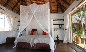 Normann Safari Bush Lodge