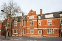 Comfortable Swindon Town Centre Apartments, Free Parking, Sleeps up to 8 - ห้องครัว