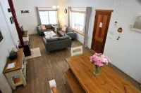 Woodlane Cottages Hunter Valley Hotels in Nulkaba