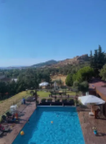 Victoria Hotel and Lounge